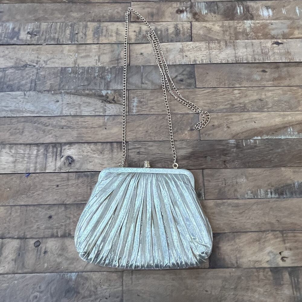 Sasha Handmade Pleated Metallic Crossbody Clutch 7" Kiss Lock Closure